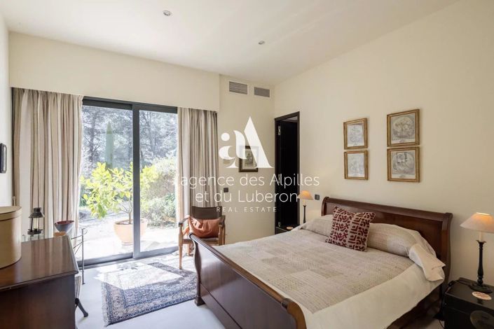 Image No.18-4 Bed House for sale