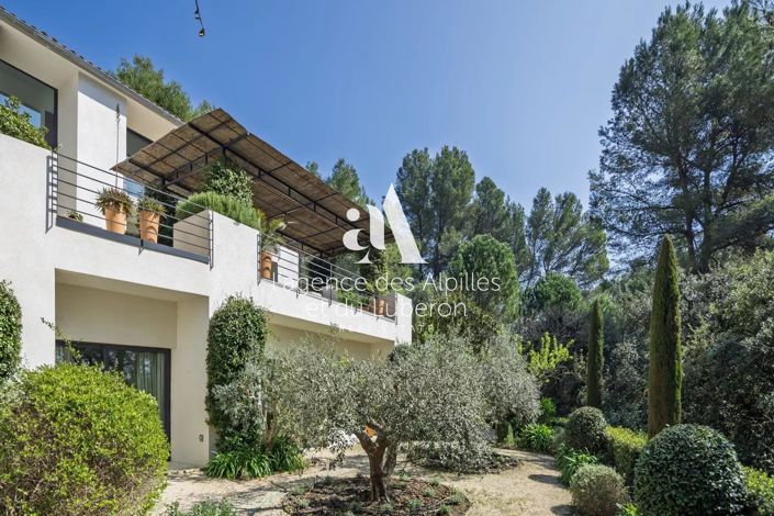 Image No.25-4 Bed House for sale