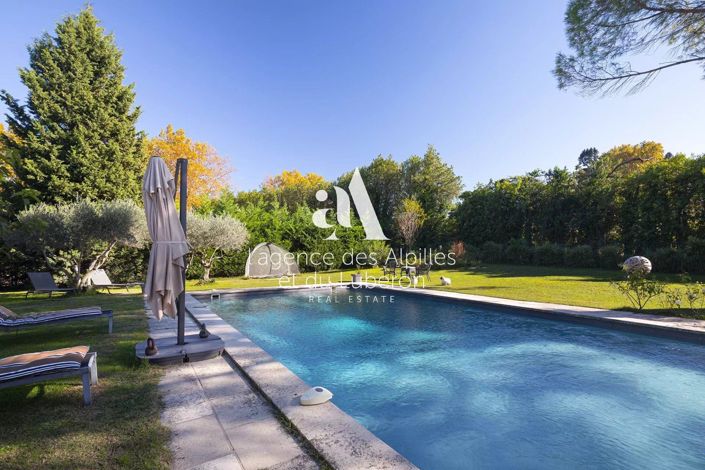 Image No.1-5 Bed House for sale