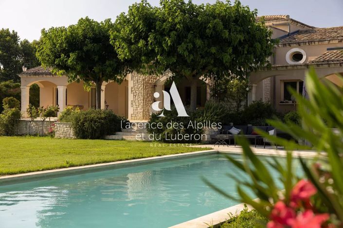 Image No.1-5 Bed House for sale