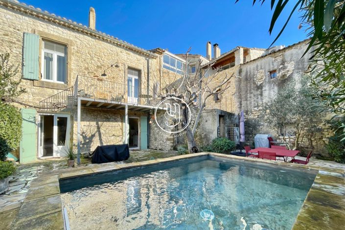 Image No.1-Maison de 4 chambres à vendre à Uzès