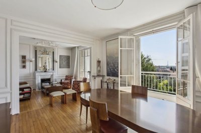 1 - Suresnes, House
