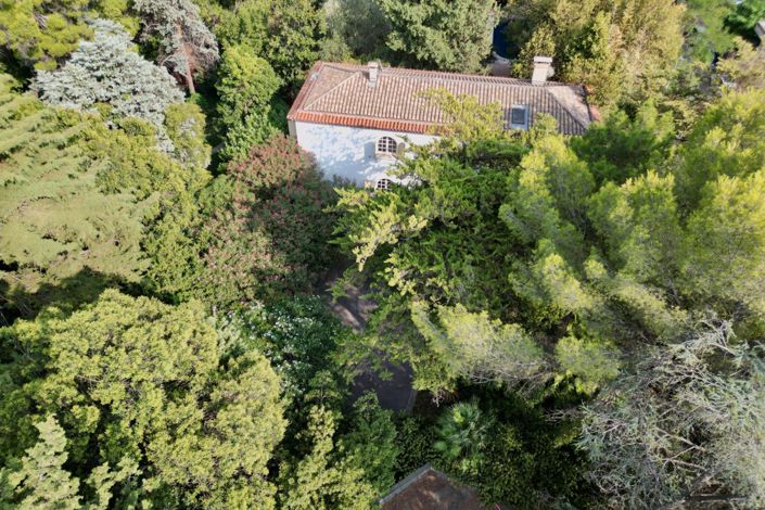 Image No.1-5 Bed House for sale