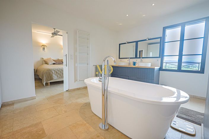 Image No.42-4 Bed House for sale