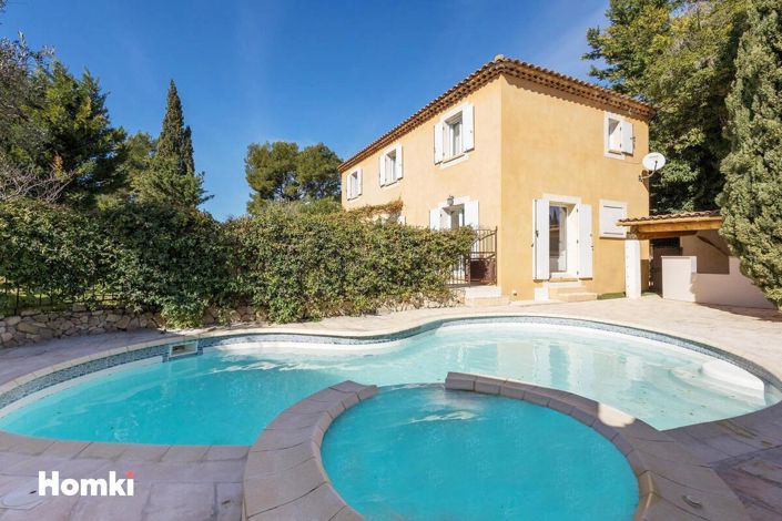 Image No.1-4 Bed House for sale