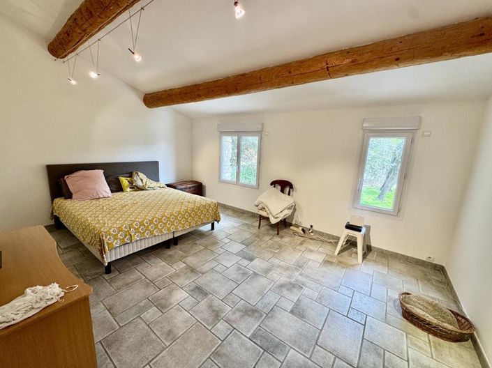 Image No.10-5 Bed House for sale