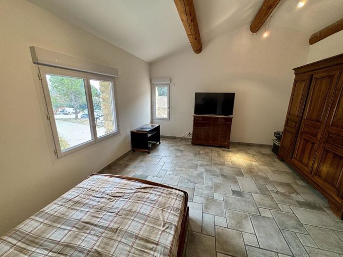 Image No.16-5 Bed House for sale