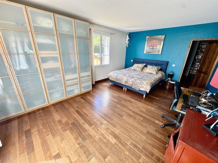 Image No.12-4 Bed House for sale