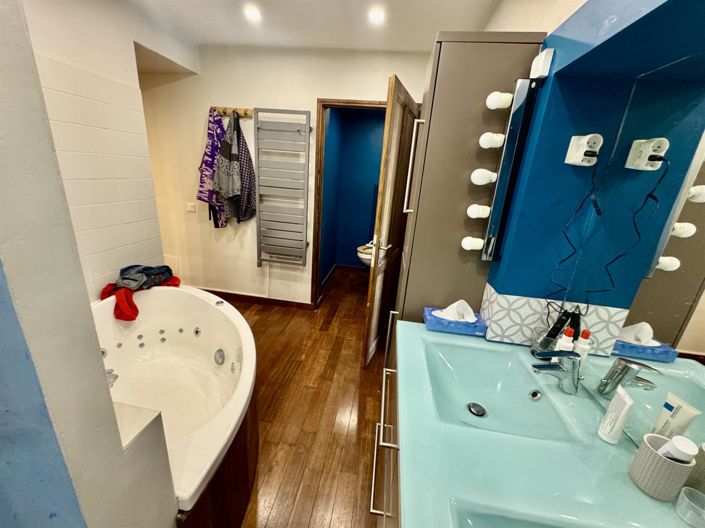 Image No.15-4 Bed House for sale