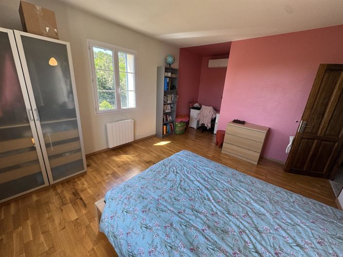 Image No.21-4 Bed House for sale