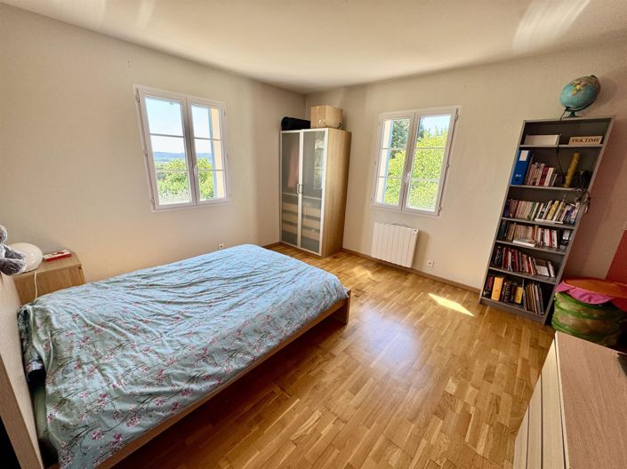 Image No.22-4 Bed House for sale