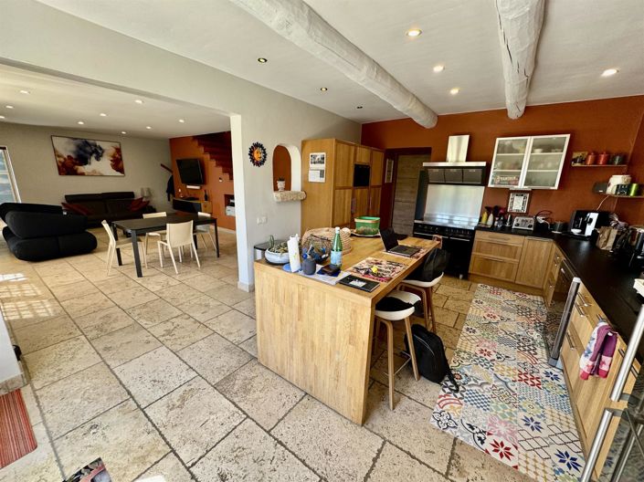 Image No.9-4 Bed House for sale