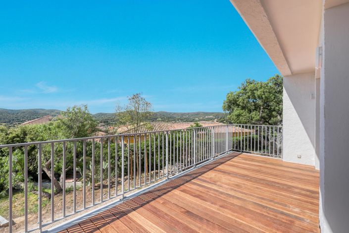 Image No.1-4 Bed House for sale