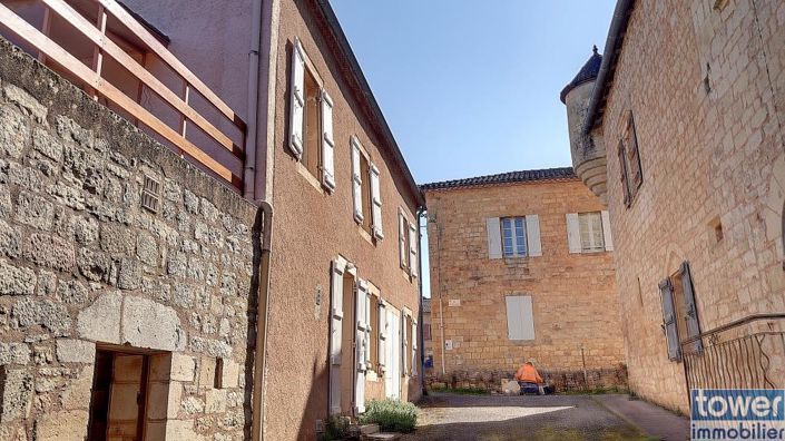 Image No.1-3 Bed House for sale
