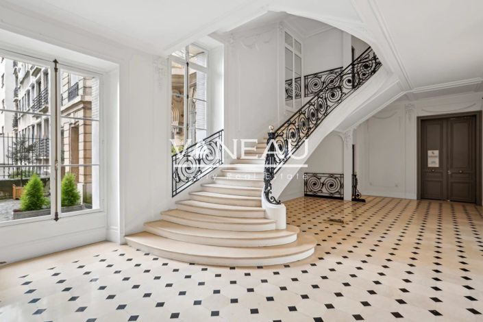 Image No.1-3 Bed Apartment for sale