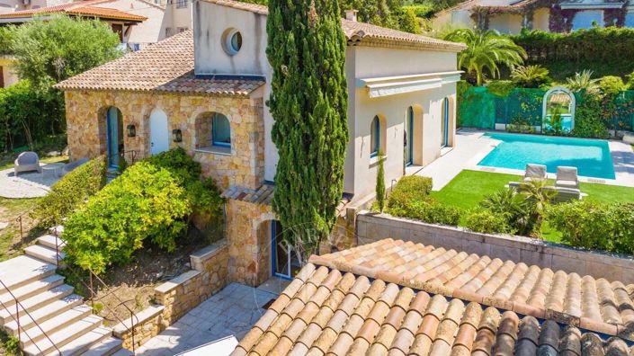 Image No.1-4 Bed House for sale