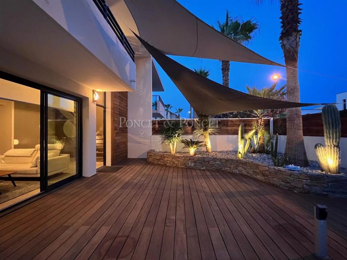 Image No.1-3 Bed House for sale