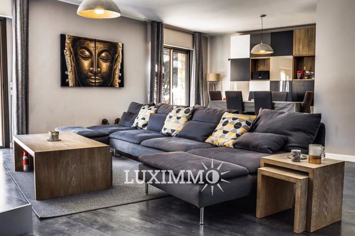 Image No.3-4 Bed House for sale