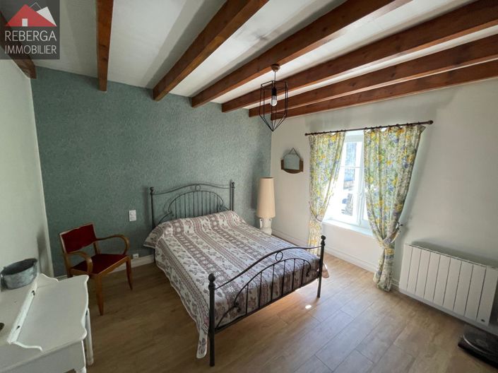 Image No.11-3 Bed House for sale