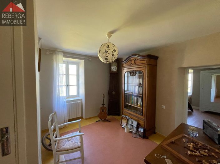 Image No.17-3 Bed House for sale