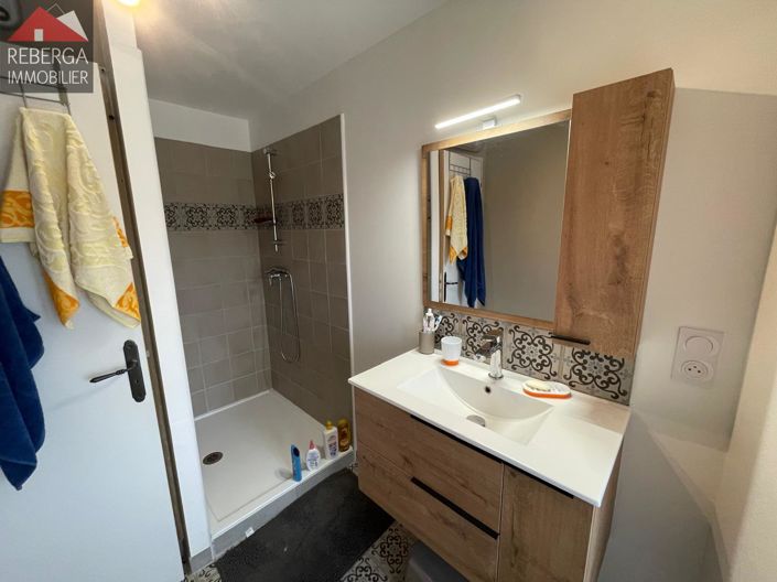 Image No.19-3 Bed House for sale