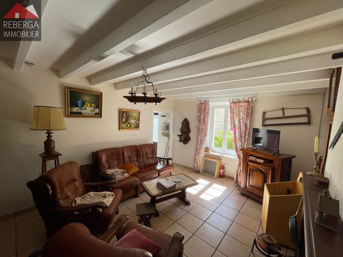 Image No.8-3 Bed House for sale