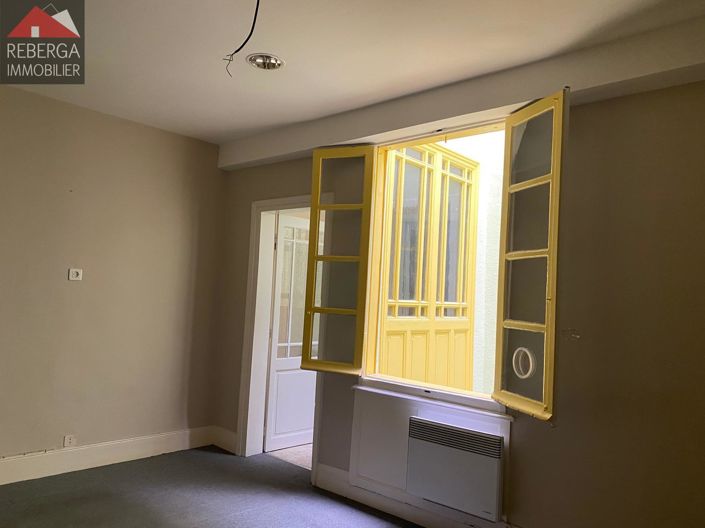 Image No.10-1 Bed House for sale