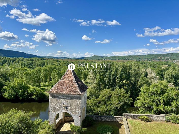 Image No.15-5 Bed Property for sale