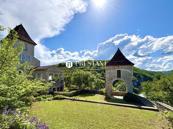 Image No.19-5 Bed Property for sale