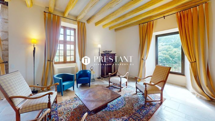 Image No.2-5 Bed Property for sale