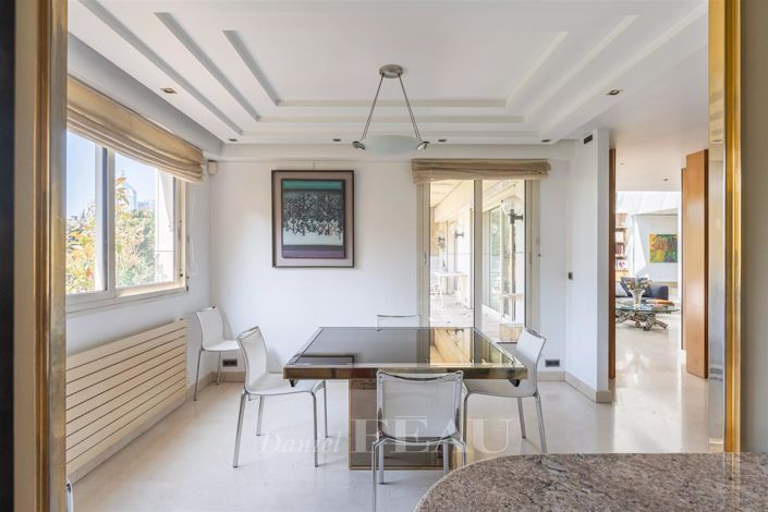 Image No.11-3 Bed Apartment for sale