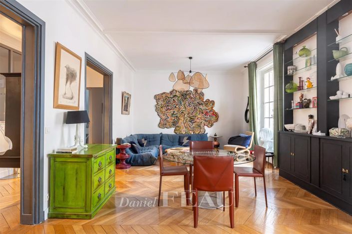 Image No.1-4 Bed Apartment for sale