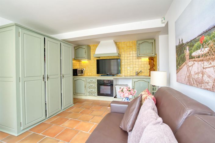 Image No.21-4 Bed House for sale