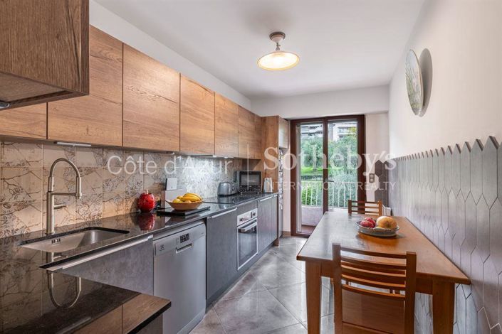 Image No.8-2 Bed Apartment for sale