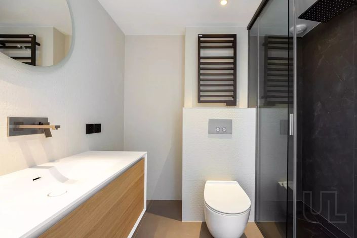 Image No.12-3 Bed Property for sale