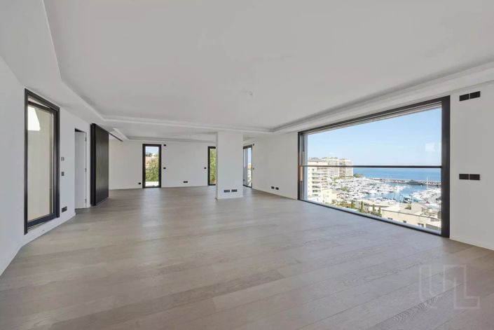 Image No.13-3 Bed Property for sale