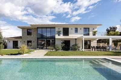 1 - Roquefort-les-Pins, House