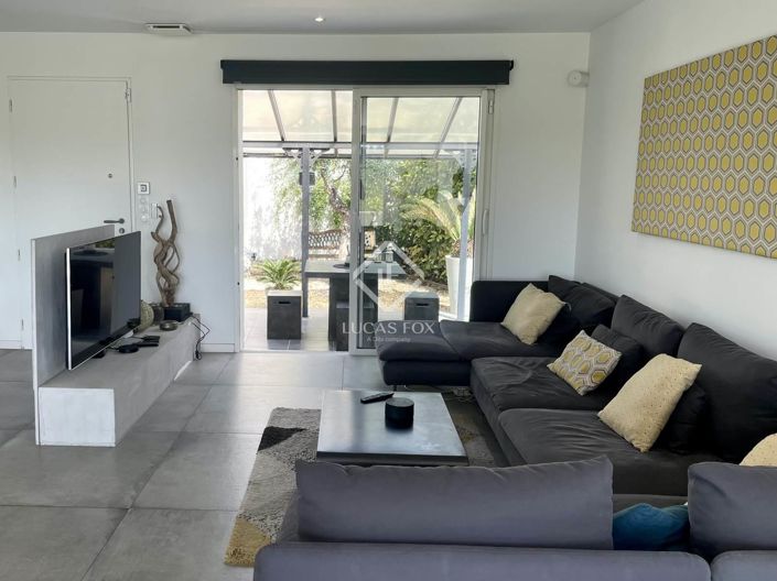 Image No.6-3 Bed House for sale