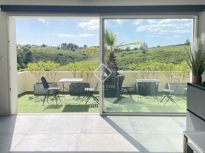 Image No.7-3 Bed House for sale