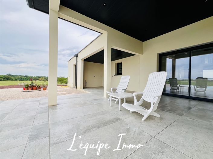 Image No.2-3 Bed House for sale