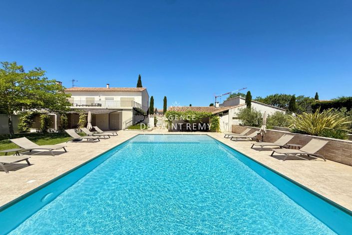 Image No.1-6 Bed House for sale