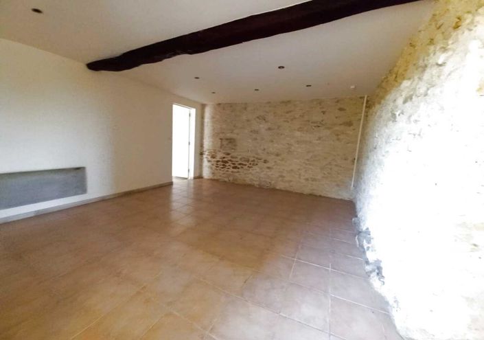 Image No.12-2 Bed House for sale