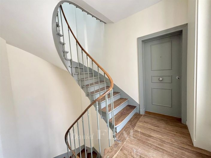 Image No.10-3 Bed Apartment for sale