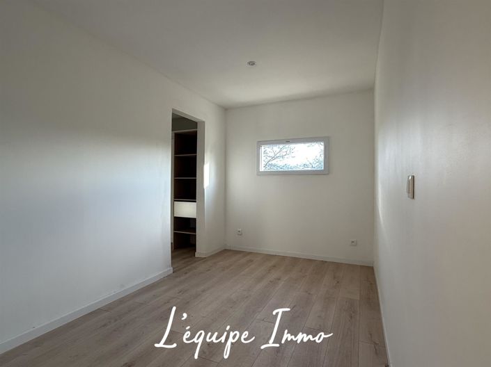 Image No.4-2 Bed House for sale