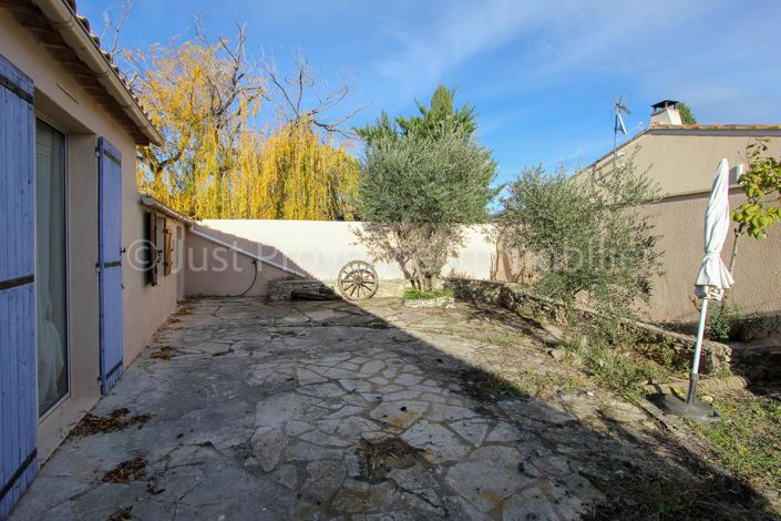 Image No.10-3 Bed House for sale