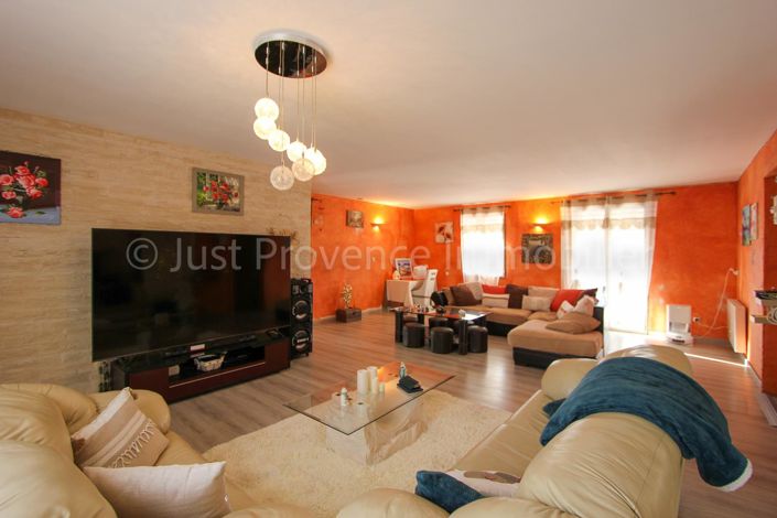 Image No.4-3 Bed House for sale