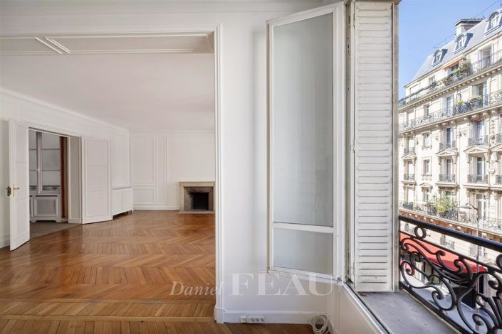 Image No.11-4 Bed Apartment for sale