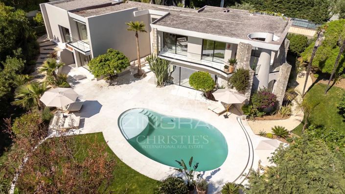 Image No.1-5 Bed House for sale