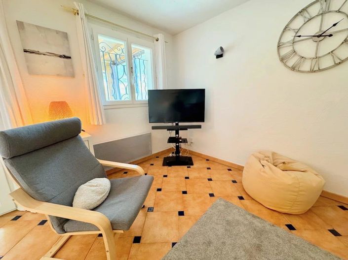 Image No.10-3 Bed House for sale