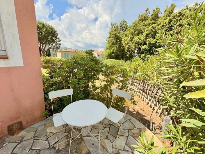 Image No.3-3 Bed House for sale